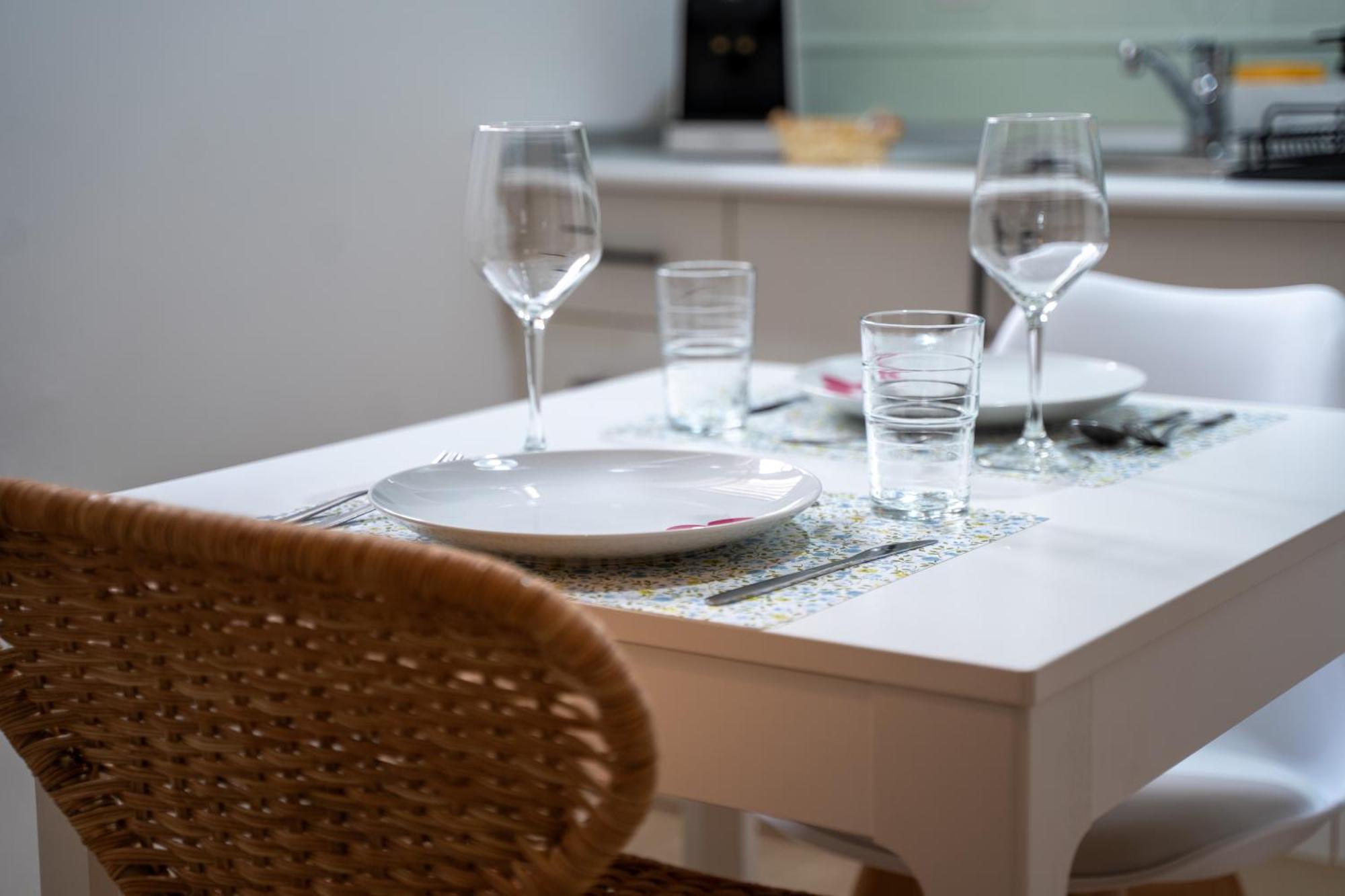 Apartamento En El Corazon De Granada - Cochera Eksteriør billede