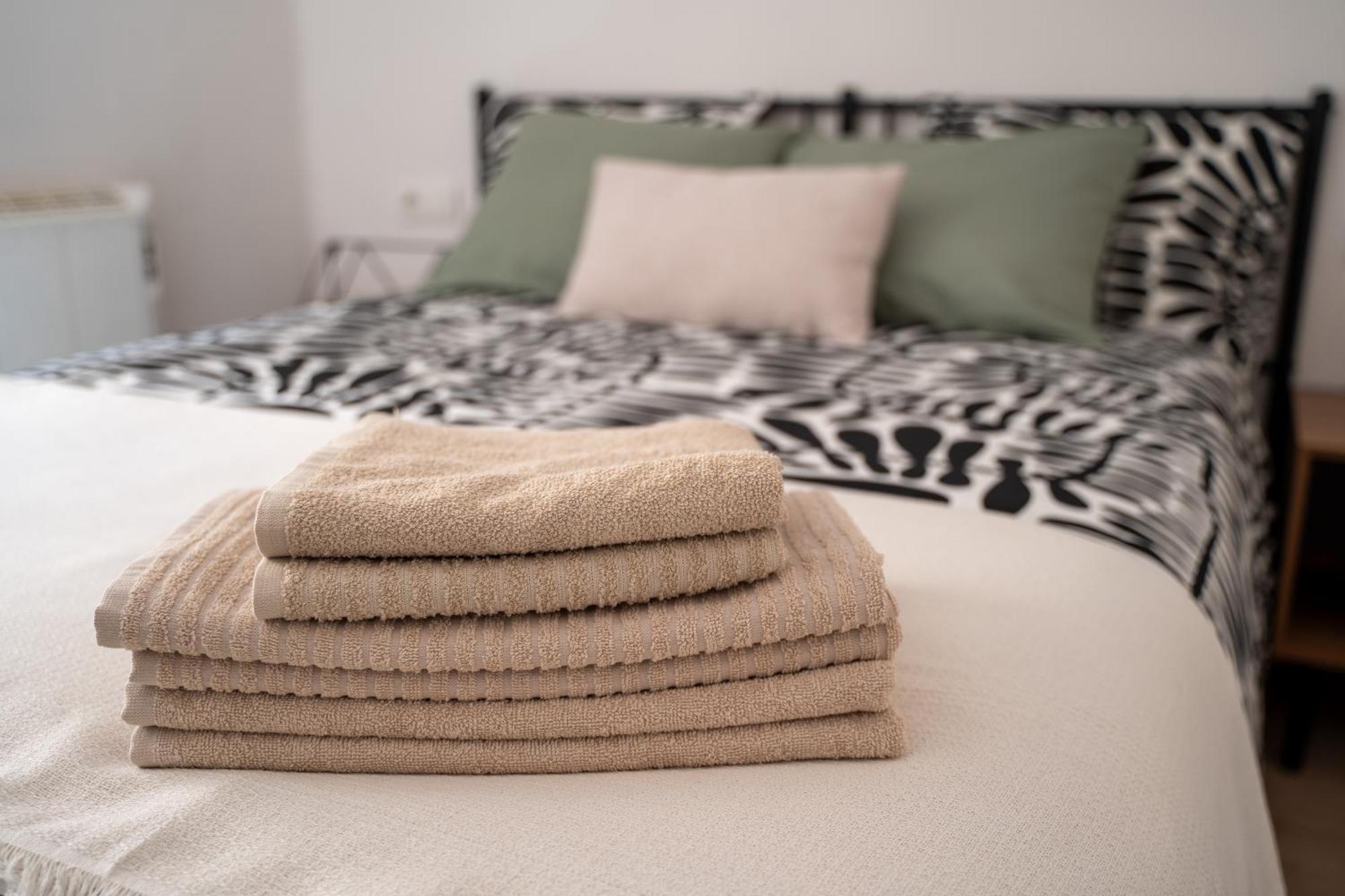 Apartamento En El Corazon De Granada - Cochera Eksteriør billede